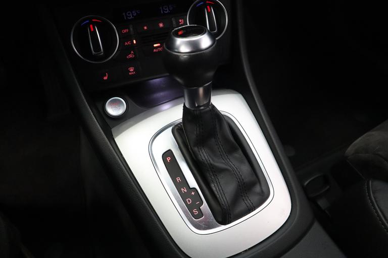 Audi Q3 1.4 TFSI CoD Design Pro Line Plus 19 Inch lmv , Automaat , Alcantara /leder interieur. afbeelding 17