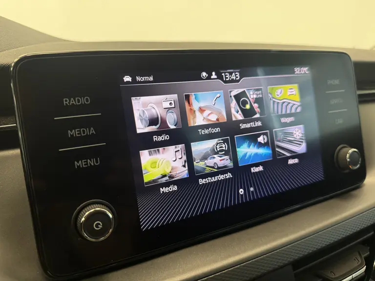 Skoda Kamiq 1.0 TSI Sport Business Adaptive-Cruise Full-led Carplay 24 maanden garantie mogelijk (*vraag naar de voorwaarden) afbeelding 20