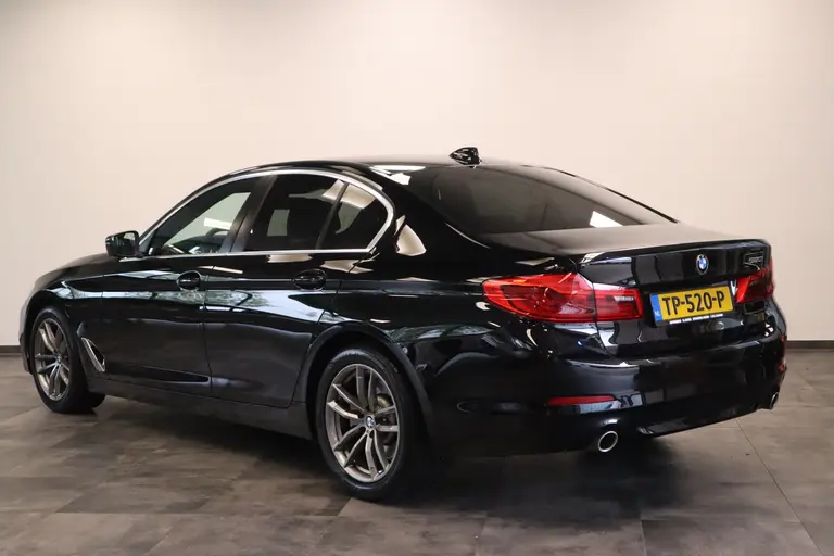 BMW 5 Serie 520i Corporate Lease High Executive Connect drive Navigatie PDC Cruise Control 18LMV Vol Leder 24 maanden garantie mogelijk (*vraag naar de voorwaarden) afbeelding 3