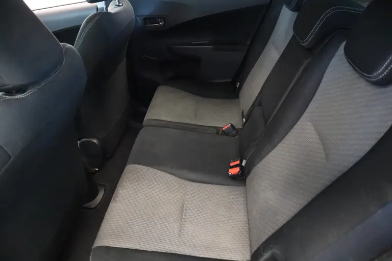 Toyota Verso-S 1.3 VVT-i Comfort Plus Automaat Navigatie Airco CruiseControl afbeelding 13