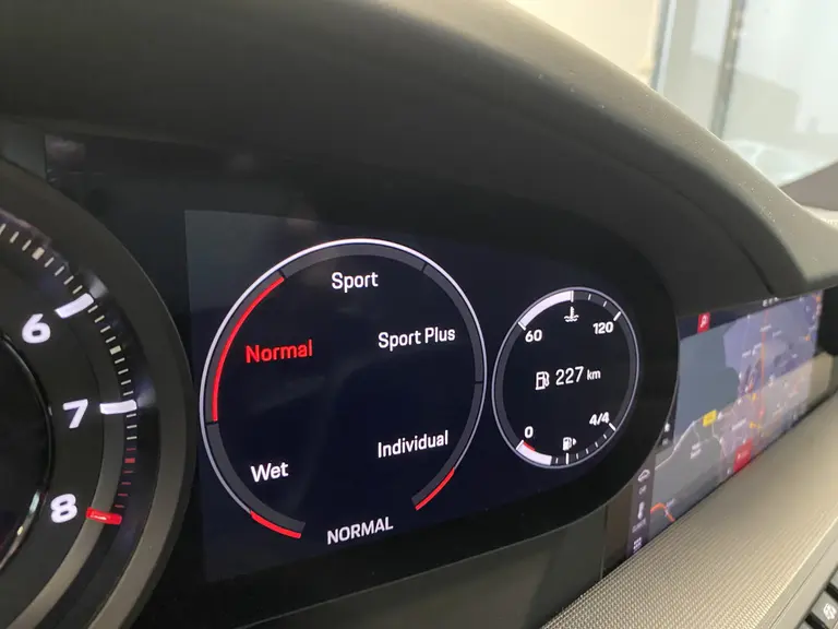 Porsche 911 3.0 Carrera 4 S Sport chrono Bose Dealer onderhouden Kreide Grau Panoramadak ACC 450PK! * 2e Paasdag zijn wij geopend van 12:00 tot 17:00uur! * afbeelding 18