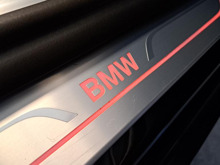 BMW 7 Serie 750i xDrive High Executive Laser Lights ACC Harman Kardon HUD Massage stoelen 530PK! afbeelding 27