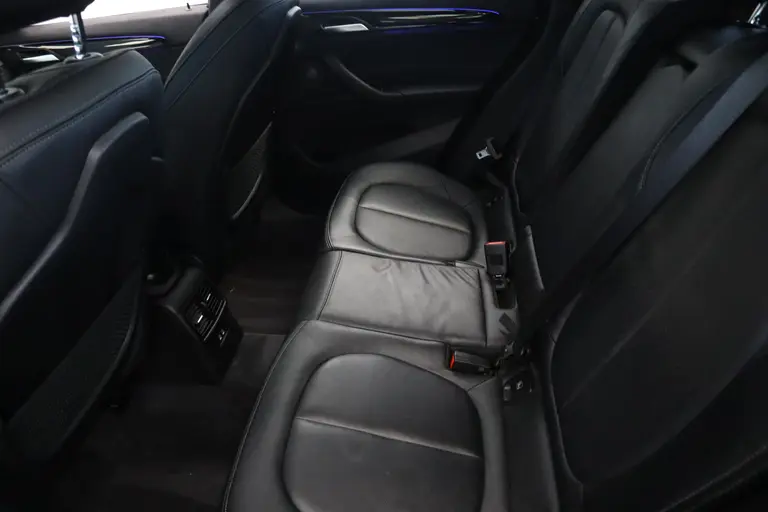 BMW X1 xDrive25i High Executive ACC PDC Head-Up Harman Kardon Schuif/Kanteldak afbeelding 20