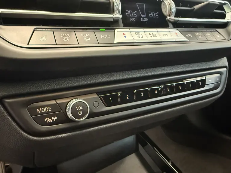 BMW 1-serie 120i Cruise/Climate Panoramadak NAP 18''LM Performance 24 maanden garantie mogelijk (*vraag naar de voorwaarden) afbeelding 23