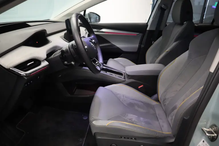 Skoda Enyaq iV 80 First Edition High Panoramadak HUD VCP Navi Clima Cruise Camera 21"LM afbeelding 20