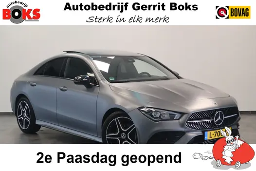 Mercedes-Benz CLA-Klasse 180 AMG Business Solution Luxery Sfeer verlichting Panoramadak, Ambi light, Navigatie, 18LMV, Matte kleur * 2e Paasdag zijn wij geopend van 12:00 tot 17:00uur! *