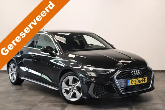 Audi A3 Sportback 35 TFSI S edition 150pk Navigatie 17LMV  volleder interieur Cruise Control parking ass. 24 maanden garantie mogelijk (*vraag naar de voorwaarden)