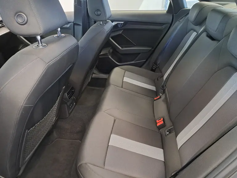 Audi A3 Limousine 30 TFSI Pro Line Navigatie Carplay Clima Cruise VCP 17"LM 24 maanden garantie mogelijk (*vraag naar de voorwaarden) afbeelding 20