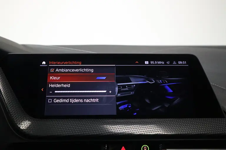 BMW 1-serie 118i Executive Edition 5-deurs Automaat (136pk) Live Cockpit Professional afbeelding 17