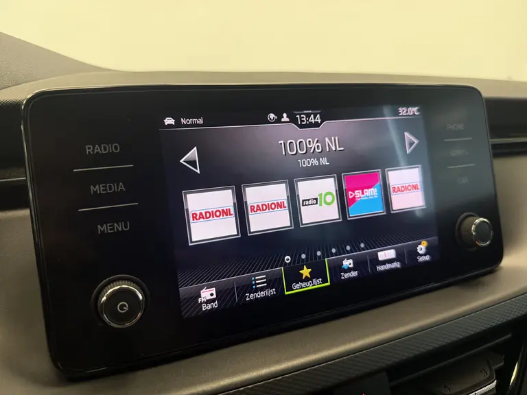 Skoda Kamiq 1.0 TSI Sport Business Adaptive-Cruise Full-led Carplay 24 maanden garantie mogelijk (*vraag naar de voorwaarden) afbeelding 21