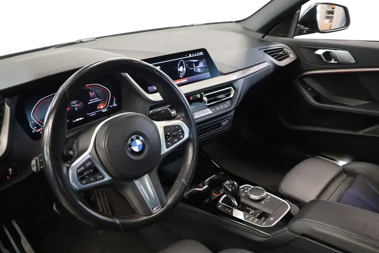 BMW 2 Serie Gran Coupé 218i Business Edition M-Sport Cruise/Climate 19''LM schuif/kanteldak/Navi/PDC afbeelding 10