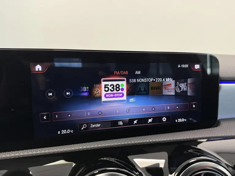 Mercedes-Benz A-Klasse 250 e Business Solution AMG Limited afbeelding 27