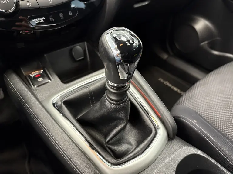 Nissan QASHQAI 1.2 N-Connecta 360 Camera Climate Control Navi Keyless Go afbeelding 18