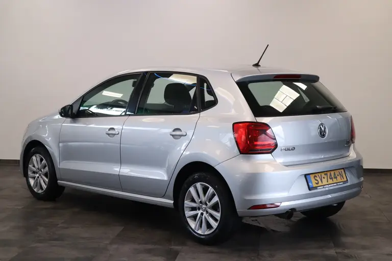 Volkswagen Polo 1.2 TSI Comfortline AIrco, 15LMV Cruise Control afbeelding 3