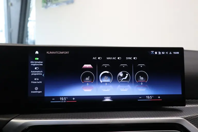 BMW 3-serie 320e ACC PDC 19''LM NAP HI-Fi M-Sport * 2e Paasdag zijn wij geopend van 12:00 tot 17:00uur! * afbeelding 21