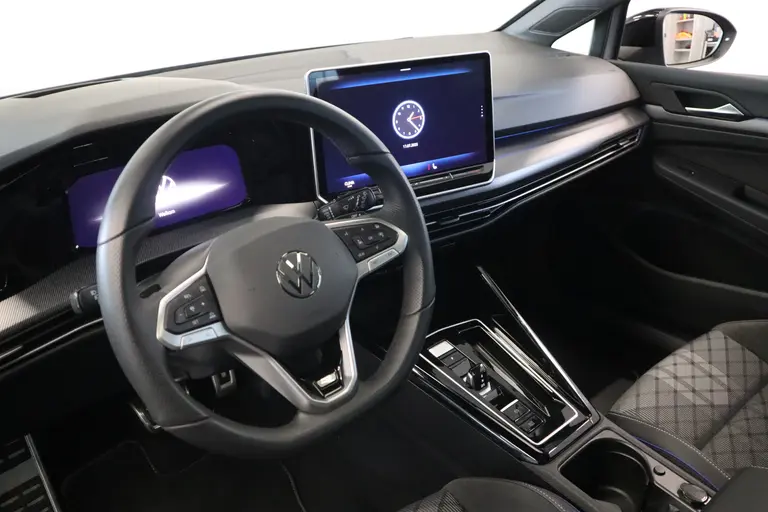 Volkswagen Golf 1.5 eTSI R-Line Edition ! Nieuw Type ! Panoramadak IQ-light Navigatie afbeelding 10