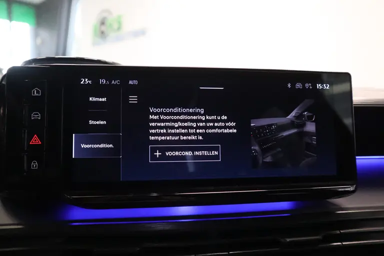 Lancia Ypsilon Edizione Cassina Limitata 51 kWh 5-Drs. Full-led Navigatie Massagestoel afbeelding 11