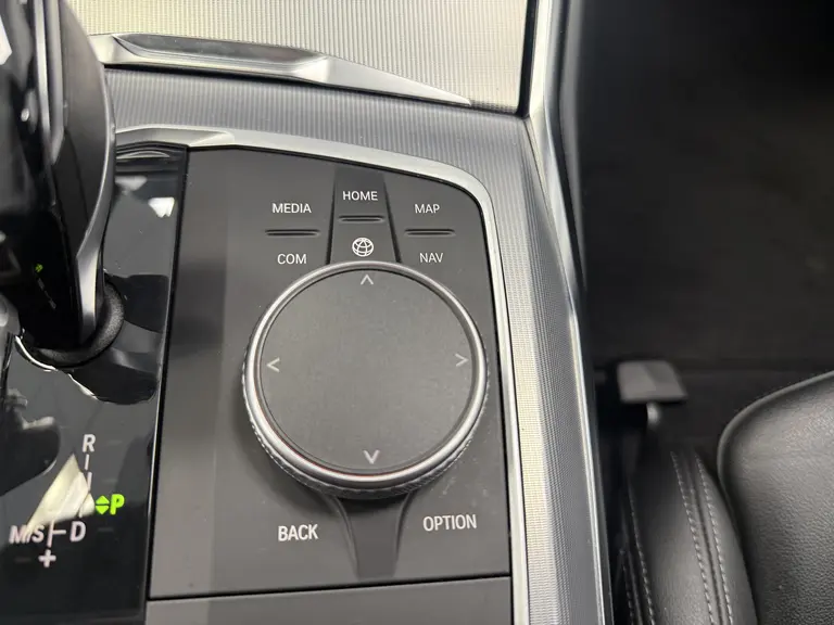 BMW 3-serie 330e eDrive Edition ACC Head-Up Harman Kardon Schuif/Kanteldak afbeelding 20