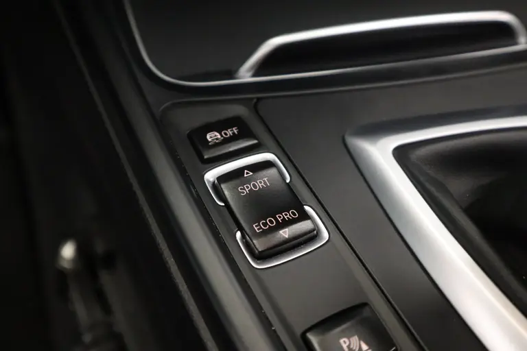 BMW 4 Serie Cabrio 420i High Executive M-sport Leder Head-up Full-led Navigatie afbeelding 19
