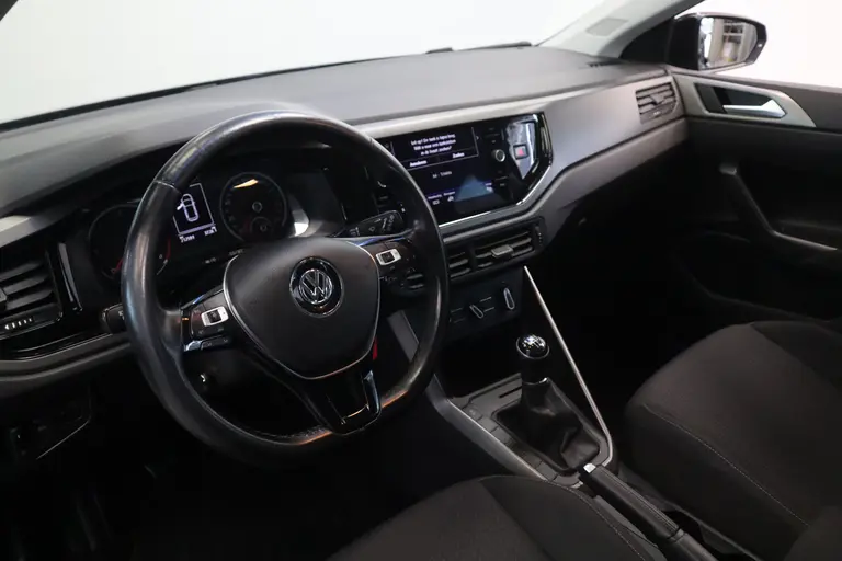 Volkswagen Polo 1.6 TDI Comfortline Navigatie CruiseControl ACC CV afbeelding 6