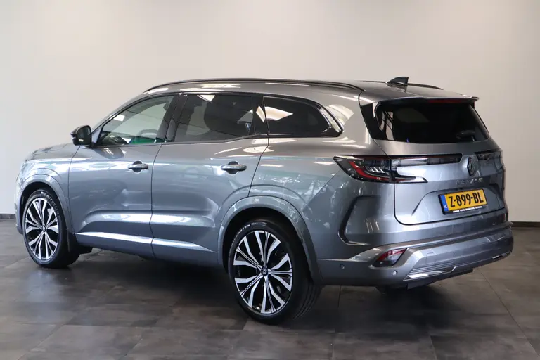 Renault Espace E-Tech full hybrid 200 iconic 7p. Head-up Panoramadak full-leder Harman/kardon Trekhaak Dash Cam afbeelding 3