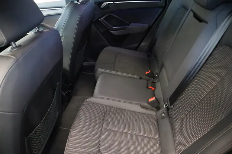 Audi Q3 Sportback 45 TFSI e S Edition Cruise/Climate Panoramadak PDC Navi Leder Sonos Sound afbeelding 34