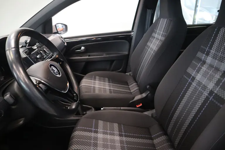 Volkswagen up! 1.0 BMT 5-Drs. Airco Bluetooth Lmv * 2e Paasdag zijn wij geopend van 12:00 tot 17:00uur! * afbeelding 5
