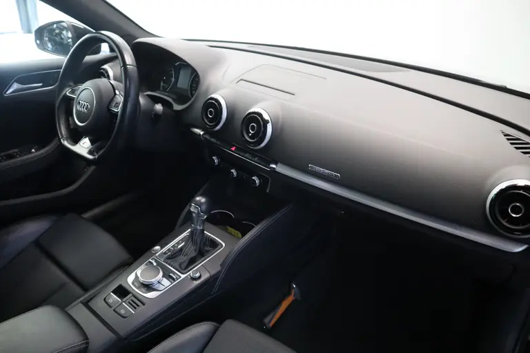 Audi A3 Sportback 1.4 e-tron PHEV Ambition Pro Line plus Cruise/Climate Navi Panoramadak 18''LM Trekhaak afbeelding 19