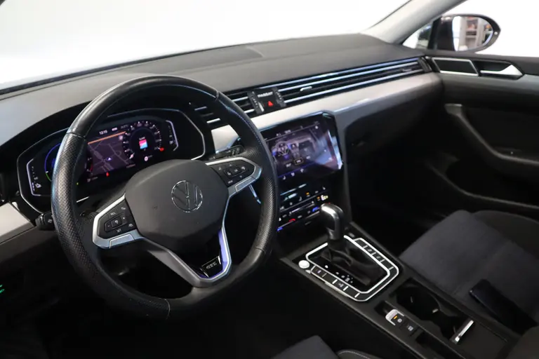 Volkswagen Passat Variant 1.4 TSI PHEV GTE Business Virtual ACC Panodak 218PK Camera Stoelverw Carplay afbeelding 21