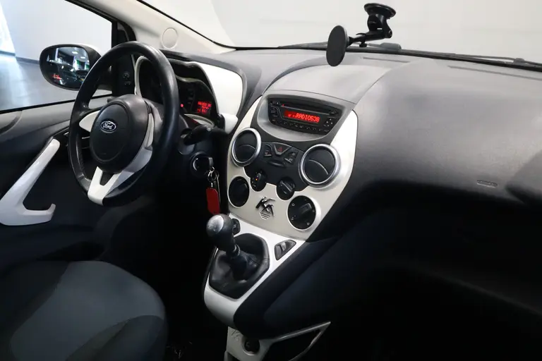 Ford Ka 1.2 Titanium X start/stop Airco 15'lmv 1ste Eigenaar! afbeelding 9