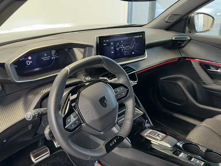 Peugeot 2008 1.2 PureTech 130 GT 130PK Navigatie Cruise Control DAB+ VCP PDC afbeelding 8