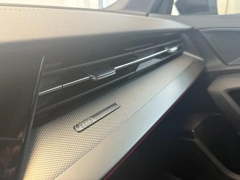 Audi A3 Sportback 45 TFSI e S edition Competition Navigatie 18LMV pdc VCP 2 Jaar garantie mogelijk* ( vraag naar de voorwaarde) afbeelding 22