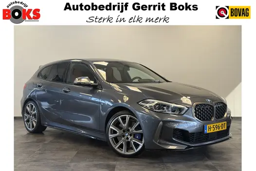 BMW 1-serie M135i xDrive High Executive Edition 306PK Headup Display Sportuitlaat Navigatie PDC VCP Cruise Control 19LMV  Volleder interieur Schaal stoelen