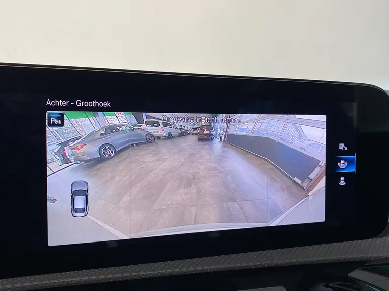 Mercedes-Benz CLA-Klasse 180 Business Solution AMG Panoramadak Sfeerverlichting 18LMV Cruise control DAB+ 2 Jaar garantie mogelijk* ( vraag naar de voorwaarde) afbeelding 27