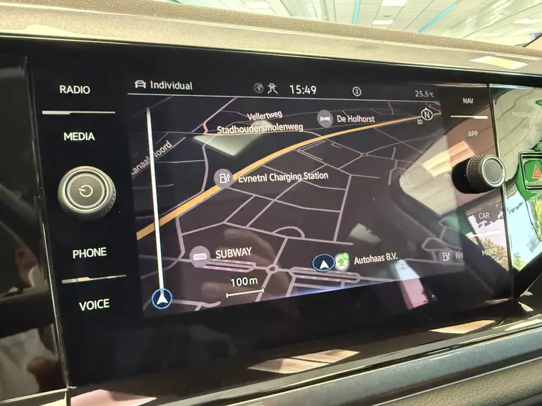 Volkswagen Polo 1.0 TSI Highline Business R-line Panoramadak Navigatie Full-led 24 maanden garantie mogelijk (*vraag naar de voorwaarden) afbeelding 25