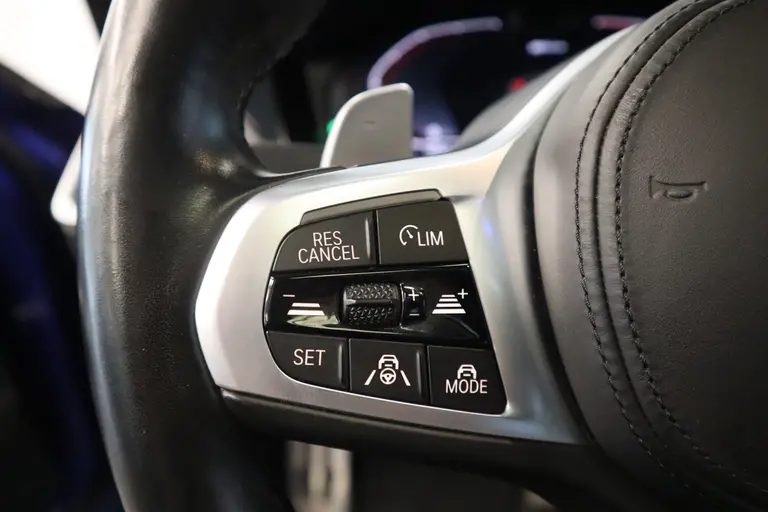 BMW 3-serie 330e High Executive Schuif/kanteldak ACC PDC Navi Co-Pilot HI-FI Laser Led Head-up Leder 20''LM M-Performance afbeelding 25