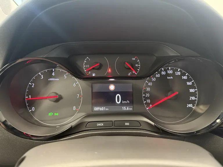 Opel Crossland X 1.2 Turbo 120 Jaar Edition Navigatie CruiseControl 17'lmv !! 2e Pinksterdag zijn wij geopend van 12.00 tot 17.00u !! afbeelding 11