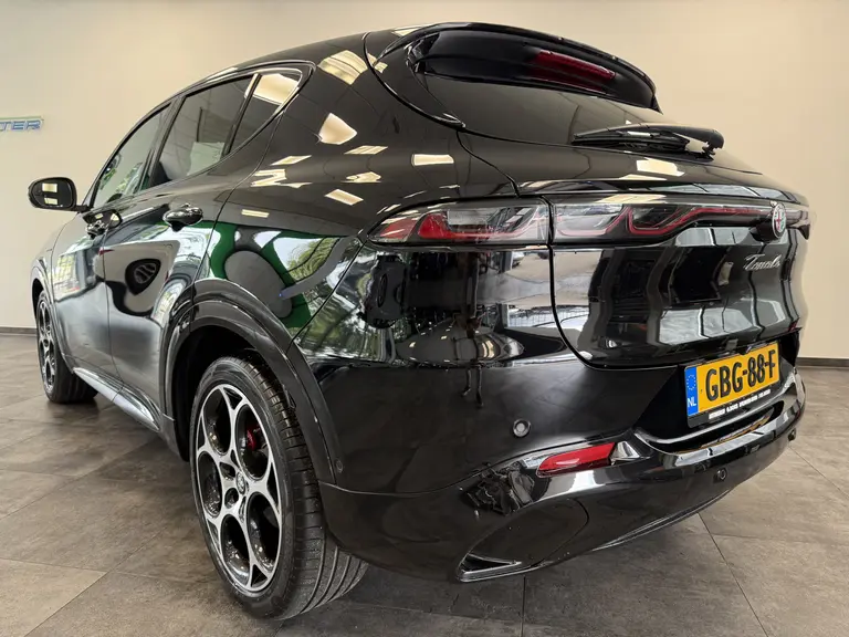Alfa Romeo Tonale 1.5T Hybrid Veloce ACC Stoelventilatie 360 camera NAP 1e eigenaar afbeelding 5