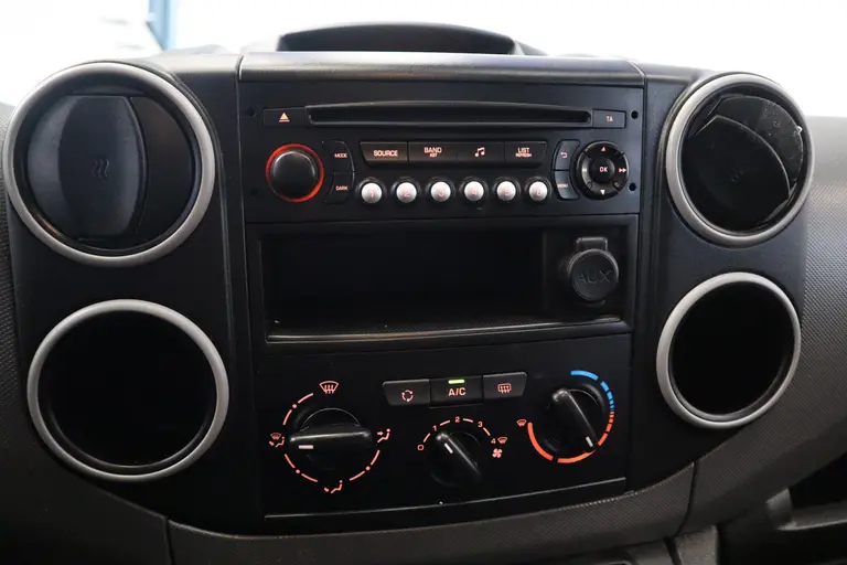 Peugeot Partner 120 1.6 BlueHDi 75 L1 XR Airco Imperial Trekhaak  el ramen 2 x deuren achter 1x schuifdeur  Cruise Control afbeelding 8