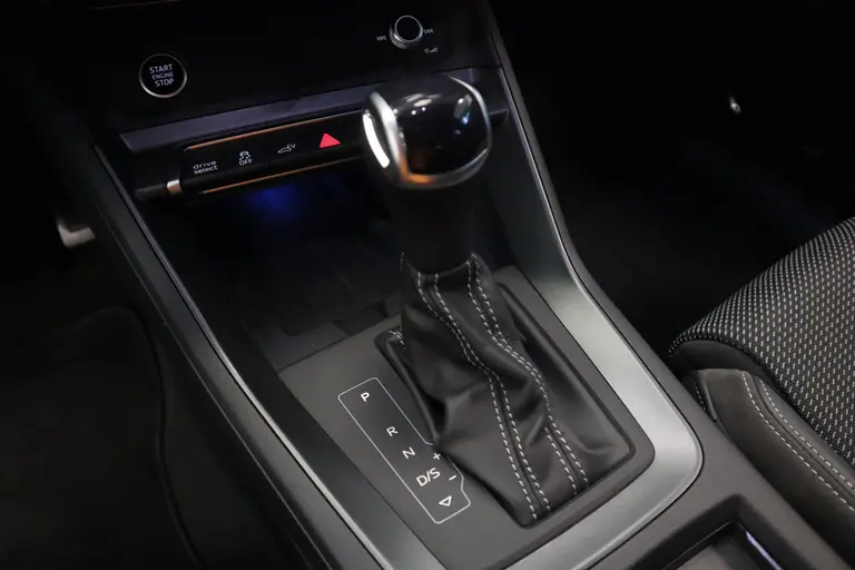 Audi Q3 Sportback 45 TFSI e S Edition Cruise/Climate Panoramadak PDC Navi Leder Sonos Sound afbeelding 22