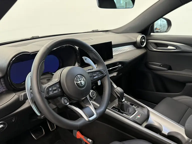 Alfa Romeo Tonale 1.5T Hybrid Veloce ACC Stoelventilatie 360 camera NAP 1e eigenaar afbeelding 8