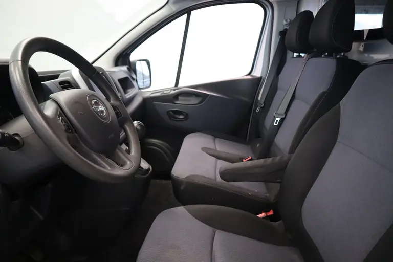 Opel Vivaro 1.6 CDTI L1H1 Edition Airco Cruise Navigatie 3-Persoons 1ste Eigenaar! afbeelding 6