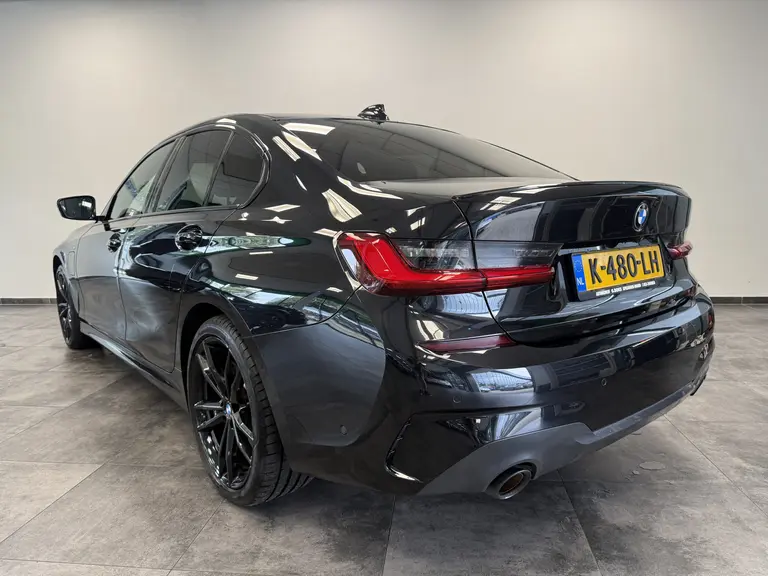 BMW 3-serie 330e eDrive Edition ACC Head-Up Harman Kardon Schuif/Kanteldak afbeelding 5