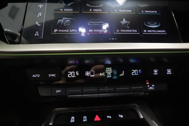 Audi A3 Sportback 35 TFSI S edition 150pk Navigatie 17LMV  volleder interieur Cruise Control parking ass. afbeelding 12
