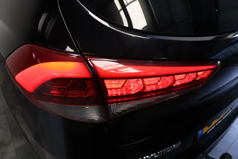 Hyundai Tucson 1.6 T T-GDI 4WD 177 PK 4WD GDI  Panoramadak  19 inch Lmv Navigatie trekhaak afbeelding 5