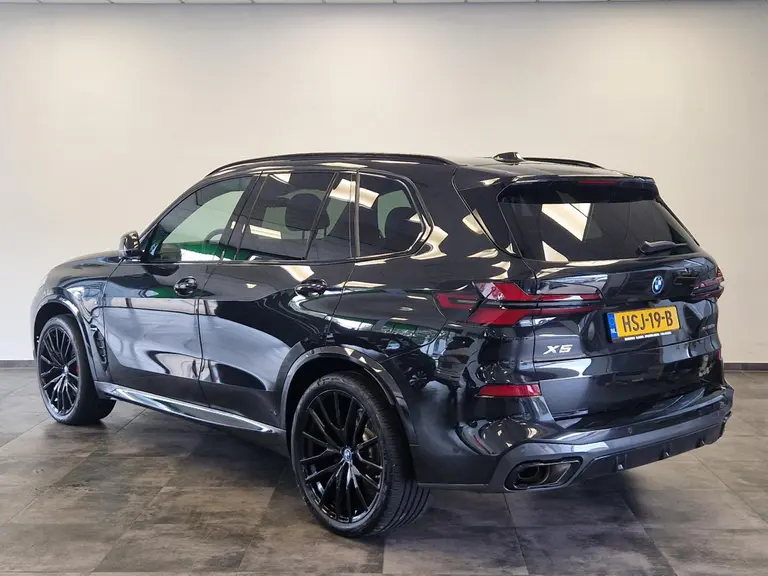 BMW X5 xDrive50e M-Sport Pro Pakket  22''LM Schuifkanteldak Elektriche uitklapbare trekhaak afbeelding 6
