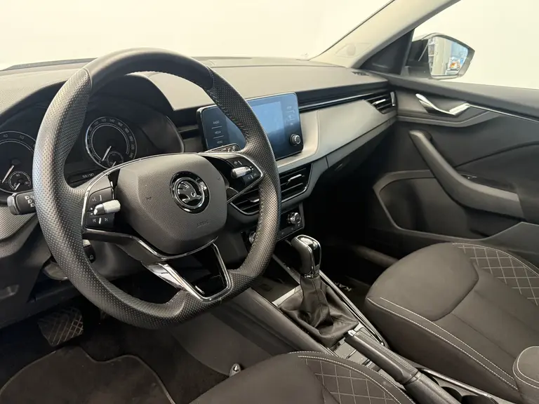 Skoda Kamiq 1.0 TSI Sport Business Adaptive-Cruise Full-led Carplay 24 maanden garantie mogelijk (*vraag naar de voorwaarden) afbeelding 8