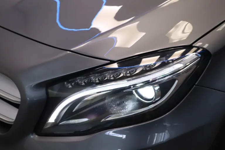 Mercedes-Benz GLA 200 Ambition Bi-Xenon CruiseControl 18'lmv afbeelding 6