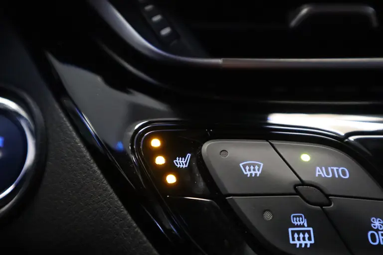 Toyota C-HR 2.0 Hybrid Executive Navigatie Cruise control 18LMV trekhaak DAB+ 24 maanden garantie mogelijk (*vraag naar de voorwaarden) afbeelding 16