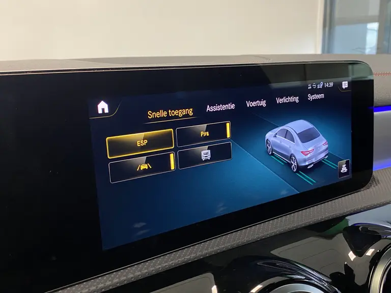 Mercedes-Benz CLA-Klasse 250 e Business Solution AMG Limited 218PK VCP Panoramadak  Navigatie Sfeerverlichting Cruise Control Stand kachel DAB+ 2 Jaar garantie mogelijk* ( vraag naar de voorwaarde) afbeelding 27